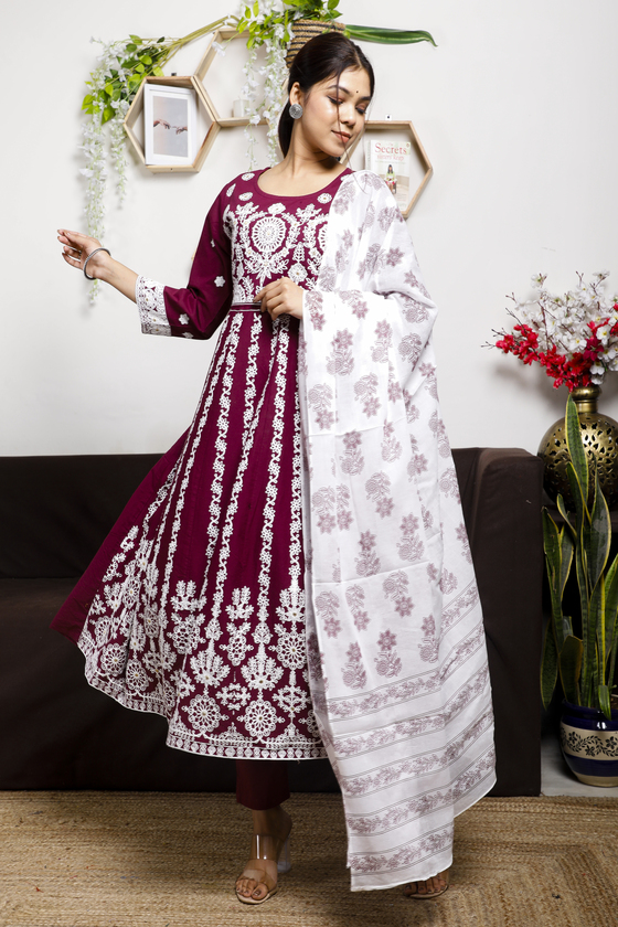 White chikan hot sale anarkali suit